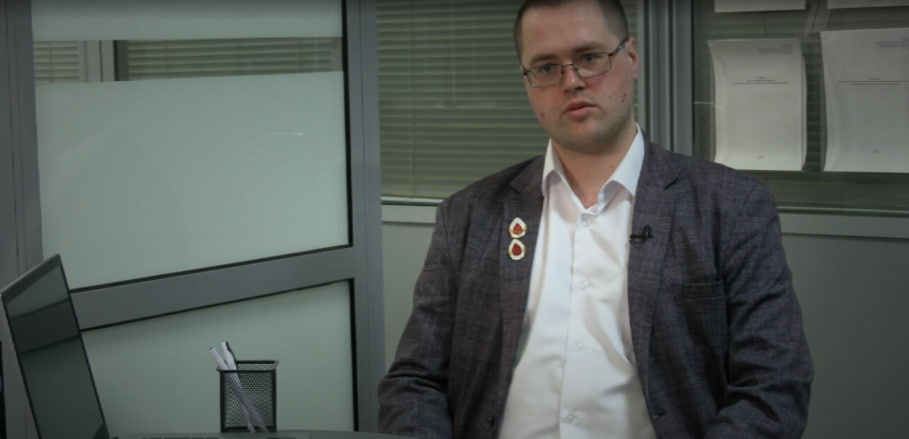 Роман Тихонов Роман Тихонов